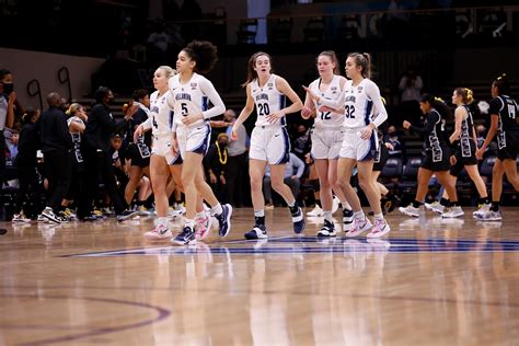 Villanova women's basketball - Feb 11, 2023 · The Villanova Wildcats' Maddy Siegrist had a career-high 50 points -- the most scored this season in Division I women's or men's basketball -- on 20-of-26 shooting from the field Saturday in a 99 ... 